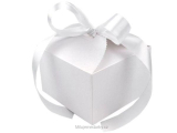 Menší bílá dárková krabička s bílou stužkou vhodná na dárek 12cm, balení 50 ks