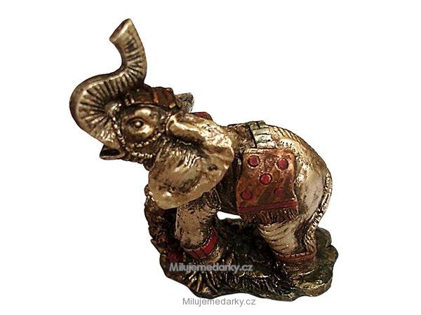 Keramický slon ve zlatém designu s barevnými detaily
